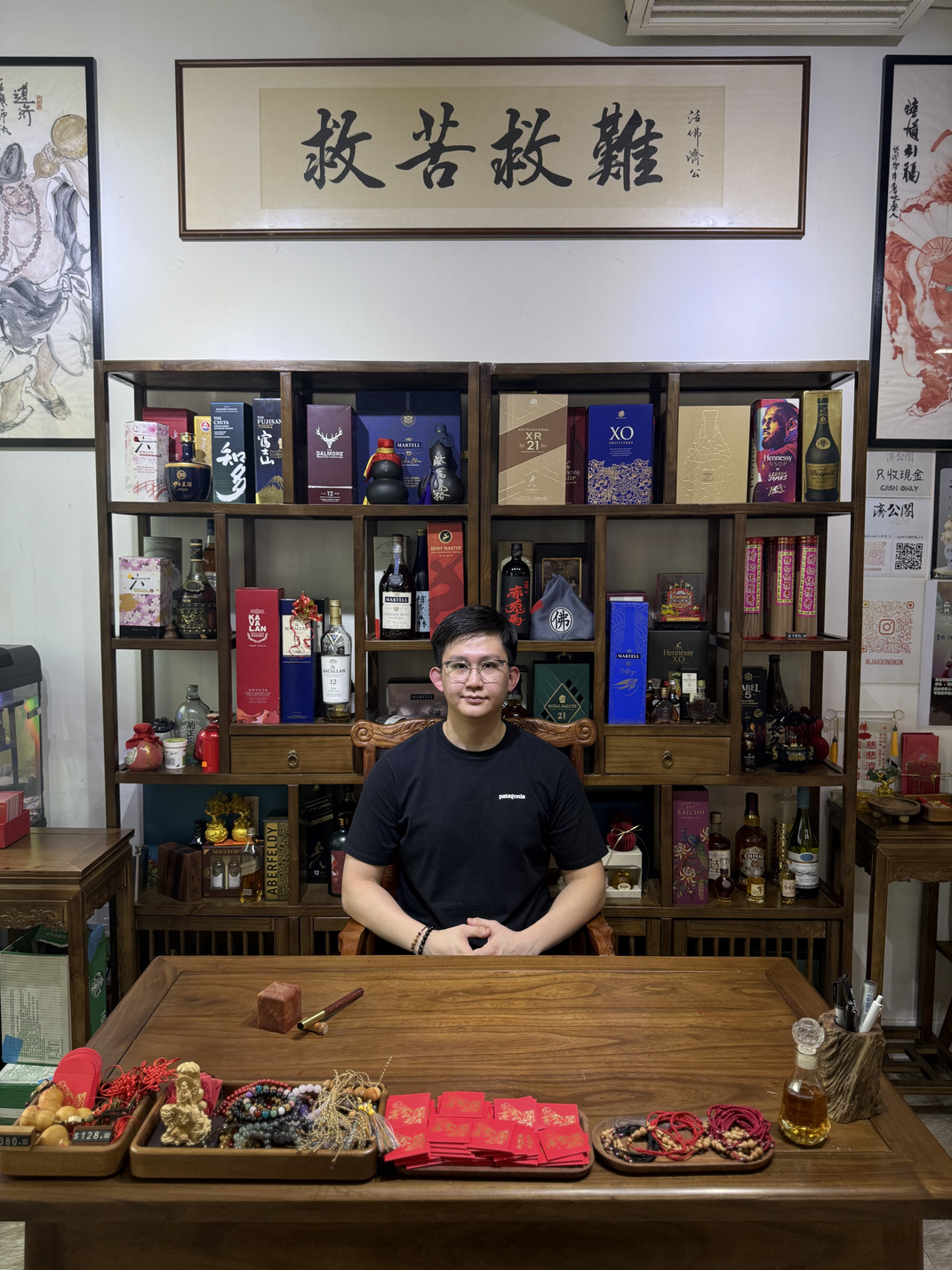 濟公閣堂主